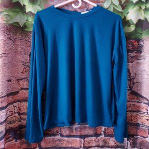 Split Open Surplice Back Long Sleeve Knit Top
